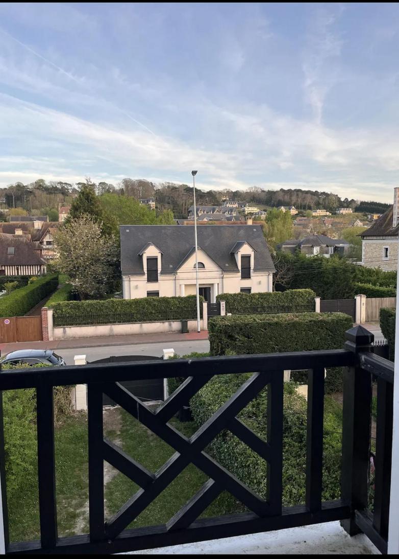Grand Jardin Centre 800 M Villa Deauville